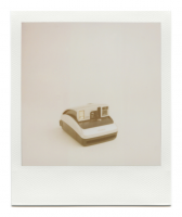 https://robinwaart.nl/files/gimgs/th-85_85_022-one-110314-2244-hrs-garden-grove-ca-us-2004-polaroid-one600-ultra-silver-and-black-2004-3751-usd.png