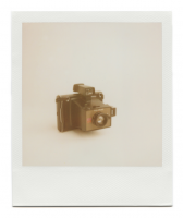 https://robinwaart.nl/files/gimgs/th-85_85_085-085a-zip-110430-1446-hrs-amsterdam-nl-1976-1977-polaroid-ee44-black-flash-light-protector-clip-without-flash-cube-1976-1977-125-eur_v2.png