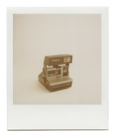 https://robinwaart.nl/files/gimgs/th-85_85_105-80s-110710-1233-hrs-amstetten-de-1986-1992-polaroid-supercolor-635-sl-light-management-system-grey-text-in-blue-and-red-1986-1992-1011-eur.png