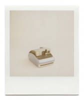https://robinwaart.nl/files/gimgs/th-85_85_134-one-110827-1800-hrs-monmouthshire-uk-2004-polaroid-one600-classic-blue-top-and-grey-bottom-2004-2149-gbp.png