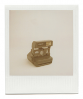 https://robinwaart.nl/files/gimgs/th-85_85_137-rounded-110908-0254-hrs-sharon-pa-us-1995-polaroid-one-step-1995-2224-usd.png